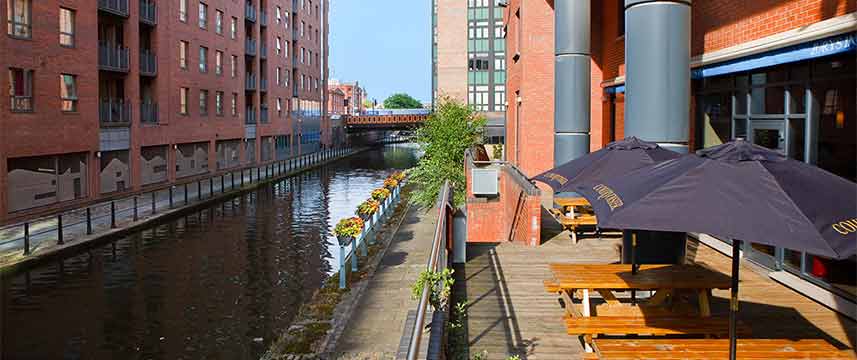 Jurys Inn Manchester - Canal Side Jurys Inn Manchester - Canal Side