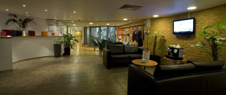 Kensington Close - Emotion Club Kensington Close - Emotion Club