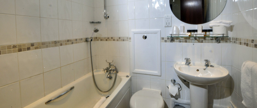 Kensington Court Hotel - Bathroom