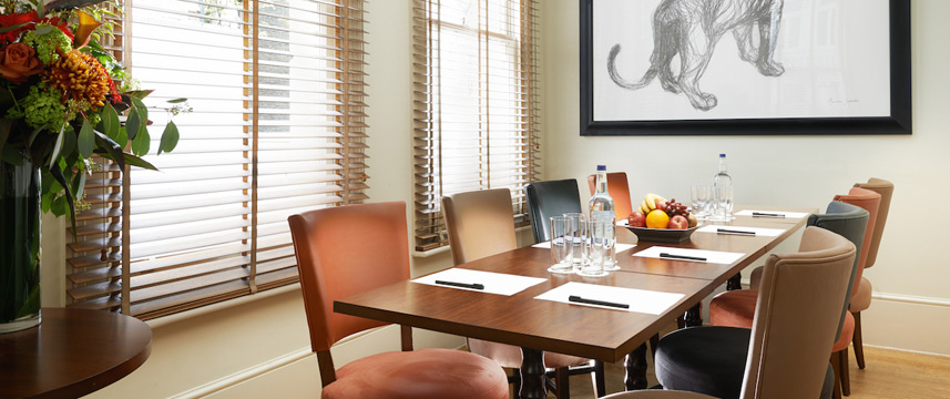 Kensington House - Meeting Room Kensington House - Meeting Room