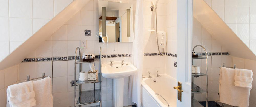 Kildonan Lodge Hotel - Classic Double Bathroom