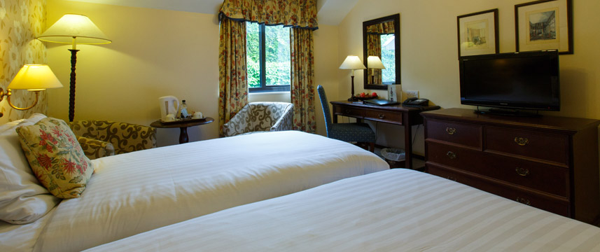 Kingston Lodge Hotel - Twin Room