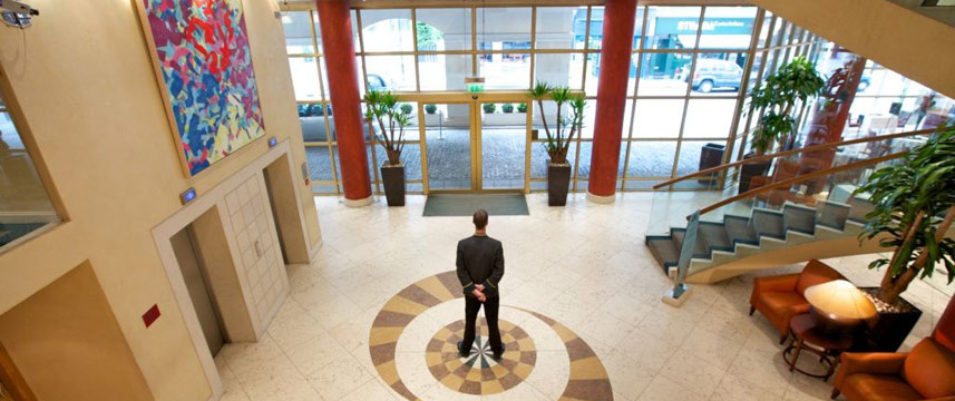 Kingsway Hall - Lobby & Entrance Kingsway Hall - Lobby & Entrance