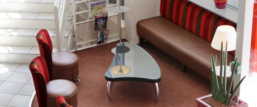 Kyriad Bercy Village Hotel - Lobby Kyriad Bercy Village Hotel - Lobby