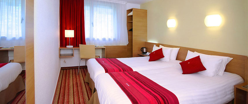 Kyriad Bercy Village Hotel - Twin Room Kyriad Bercy Village Hotel - Twin Room