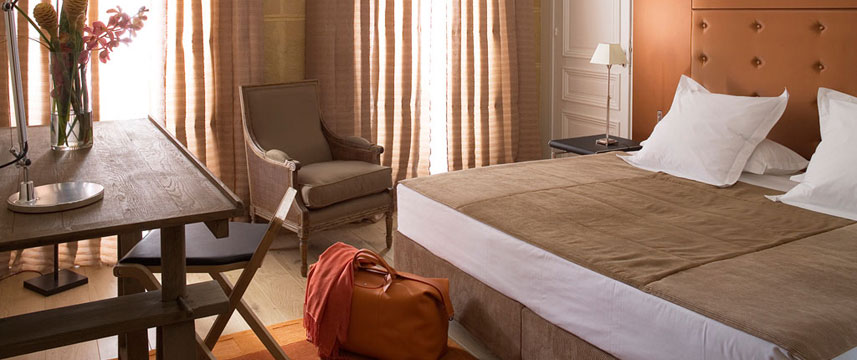 Le 123 Elysees - Deluxe Bedroom Le 123 Elysees - Deluxe Bedroom