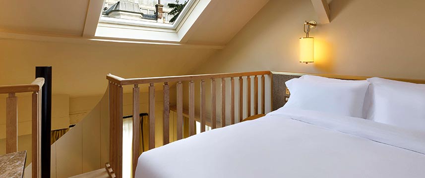 Le Belgrand Hotel Champs Elysees Queen Duplex Le Belgrand Hotel Champs Elysees Queen Duplex