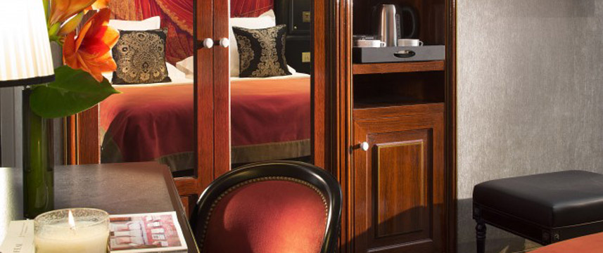 Le Belmont Wardrobe Detail Le Belmont Wardrobe Detail