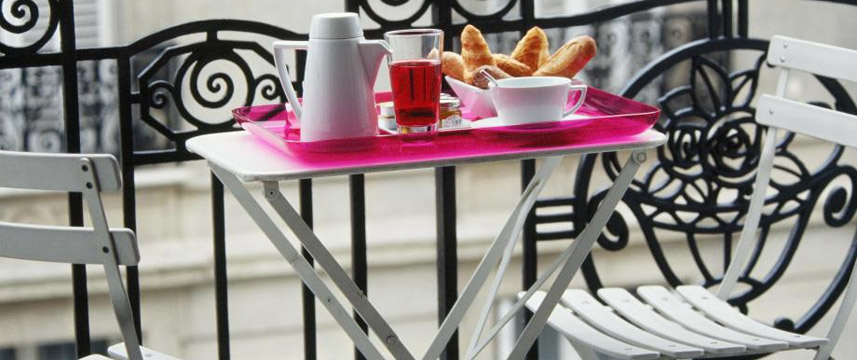 Le General - Balcony Seats Le General - Balcony Seats