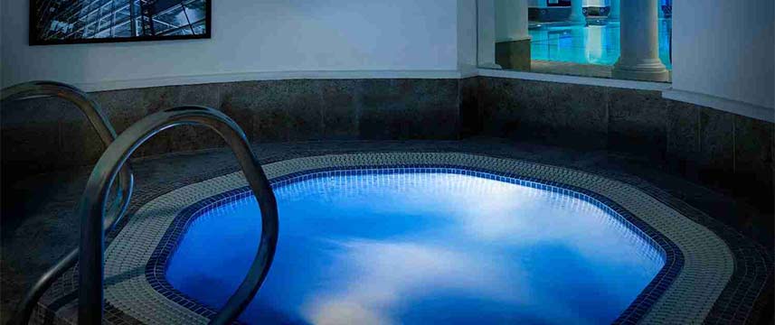 Leonardo Royal Hotel London City - Spa Pool