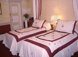 London Elizabeth Hotel