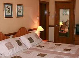 London Elizabeth Hotel