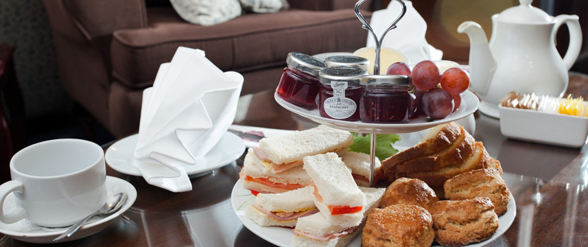 London Elizabeth Hotel - Afternoon Tea London Elizabeth Hotel - Afternoon Tea