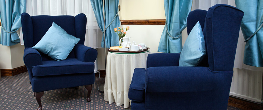 London Elizabeth Hotel - Room Seating