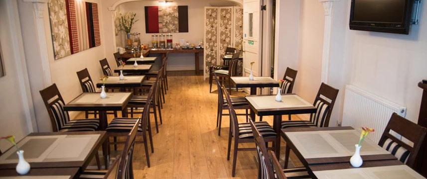 London Lodge Breakfast Tables London Lodge Breakfast Tables