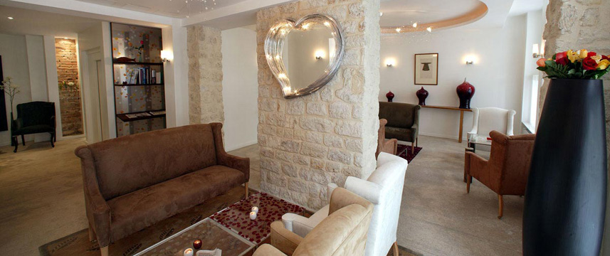 Lorette Opera - Lobby Lorette Opera - Lobby