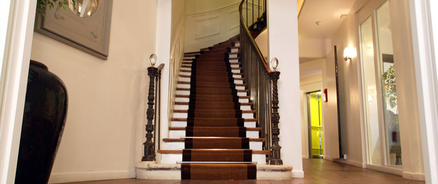 Lorette Opera - Staircase Lorette Opera - Staircase