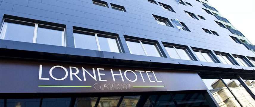Lorne Hotel - Exterior Entrance
