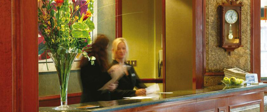 Macdonald Holyrood - Reception Macdonald Holyrood - Reception