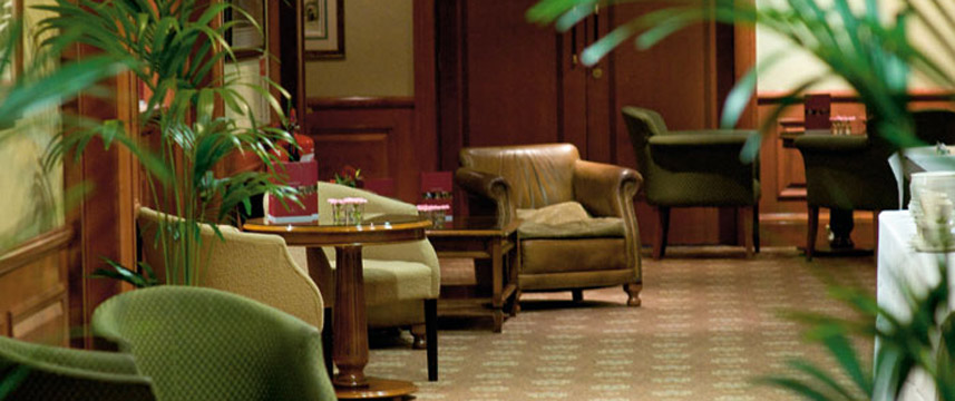 Macdonald Holyrood - Seating Area Macdonald Holyrood - Seating Area