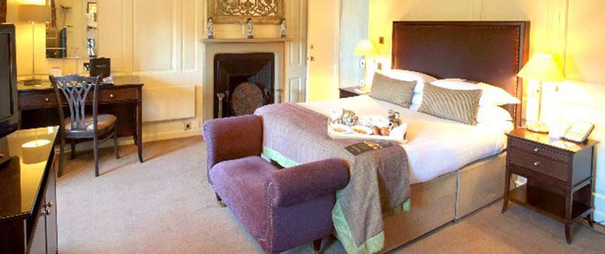 Macdonald Houstoun House - Bedroom Macdonald Houstoun House - Bedroom