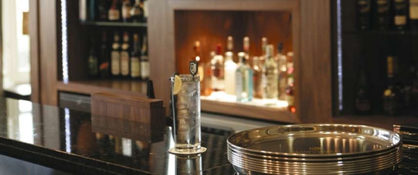 Macdonald Marine Hotel and Spa - Bar Macdonald Marine Hotel and Spa - Bar