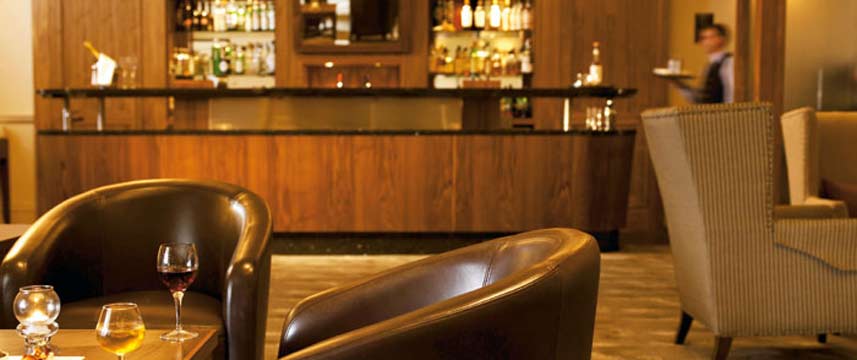 Macdonald Marine Hotel and Spa - Bar Area Macdonald Marine Hotel and Spa - Bar Area