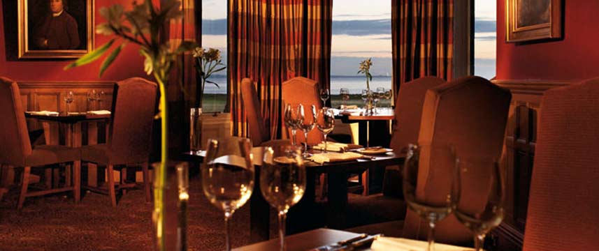 Macdonald Marine Hotel and Spa - Restaurant Macdonald Marine Hotel and Spa - Restaurant