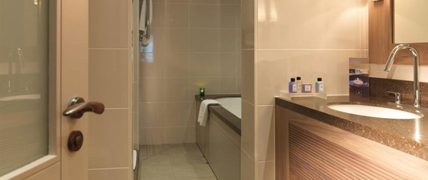 Macdonald Townhouse Manchester Standard Bathroom Macdonald Townhouse Manchester Standard Bathroom