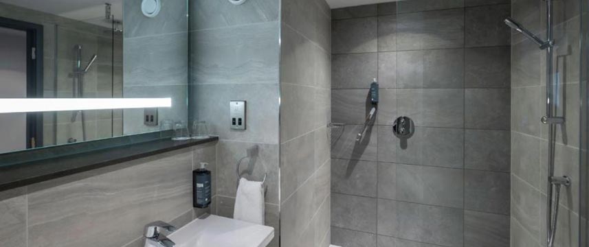 Maldron Hotel Liverpool City Bathroom Shower Maldron Hotel Liverpool City Bathroom Shower