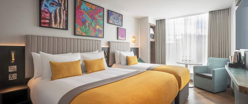 Maldron Hotel Shoreditch - Deluxe Triple Maldron Hotel Shoreditch - Deluxe Triple