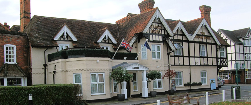 Manor Hotel Exterior