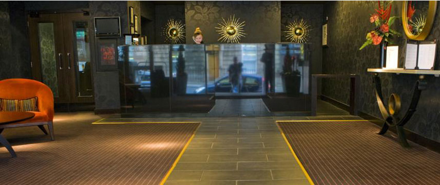 Marks Hotel Reception