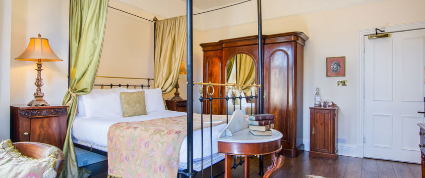 Marmadukes Town House Hotel - Four Poster Bed Marmadukes Town House Hotel - Four Poster Bed