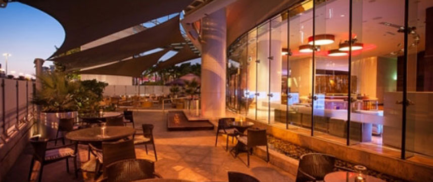 Media One Hotel Dubai - Outside Seating