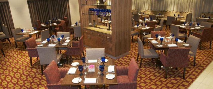 Menzies Dyce - Restaurant