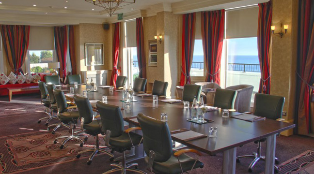Menzies East Cliff Court - Meeting Room