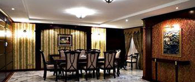 Metropolitan Hotel Dubai - Dining Room