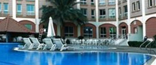 Metropolitan Hotel Dubai - Pool