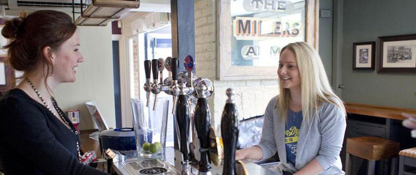 Millers Arms Inn - Bar Millers Arms Inn - Bar