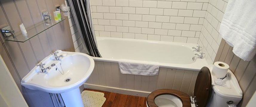 Millers Arms Inn - Bathroom Millers Arms Inn - Bathroom