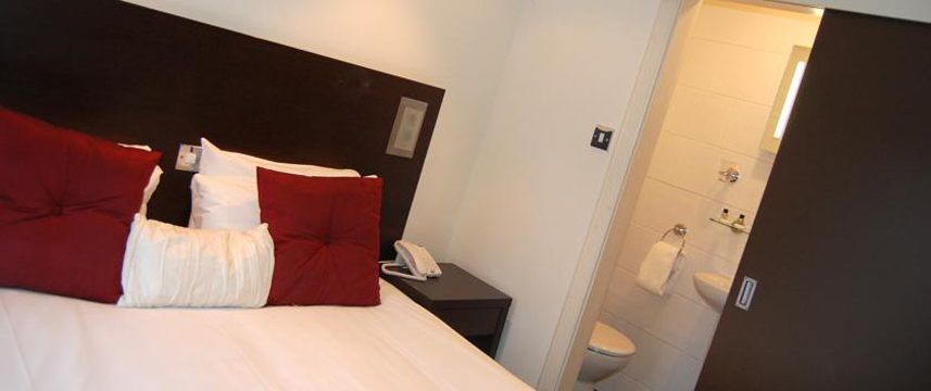 Minto Hotel Double Bedroom