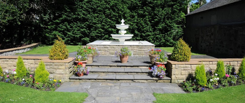 Minto Hotel Gardens Minto Hotel Gardens