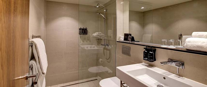 Morton Hotel - Bloomsbury Bathroom
