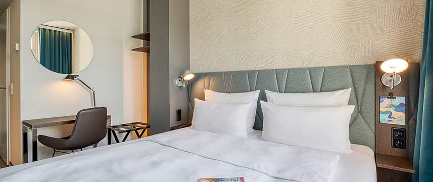 Motel One Brussels - Guest Room Motel One Brussels - Guest Room