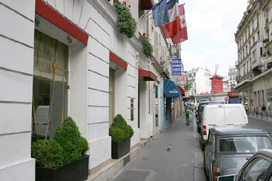 Moulin Plaza