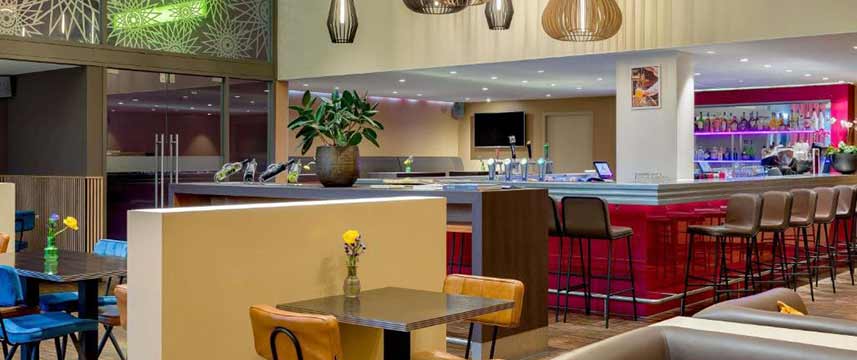 Movenpick Amsterdam City Centre Lobby Bar Movenpick Amsterdam City Centre Lobby Bar