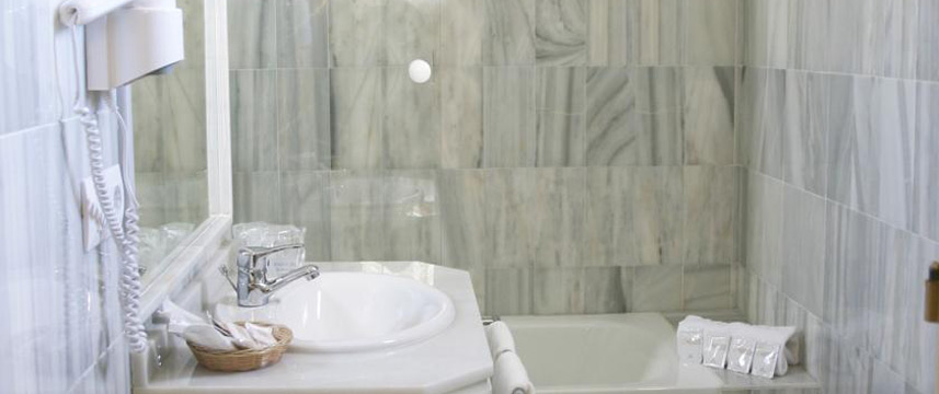 Murillo Hotel - Bathroom Murillo Hotel - Bathroom