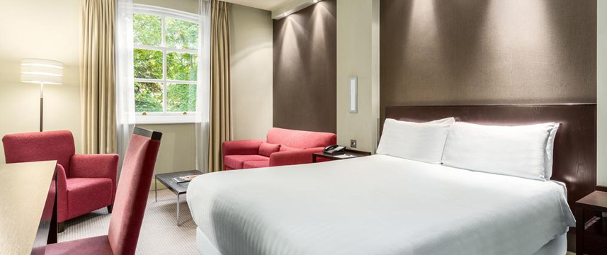 NH Kensington - Hotel Bedroom