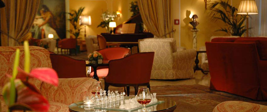Napoleon Hotel - Lounge Area